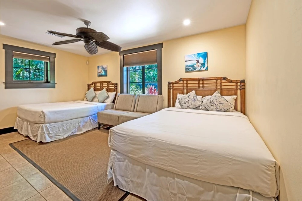 K B M Resorts- Hale-1470 Presidential 3bd, 3ba Beach-front Estate, A/c, Private Yard!
