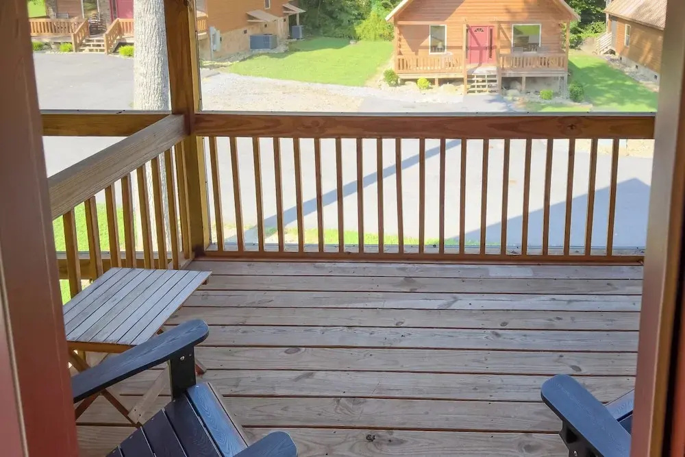 Gatlinburg Mountain Cabin: 4 Mi to National Park