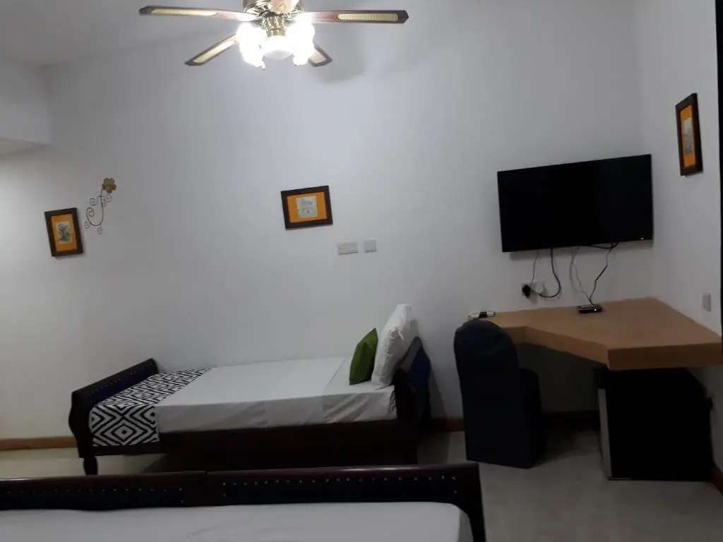 27 Cafe Zanzibar Airport Hotel