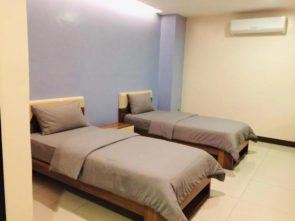 YBC Grand Hotel