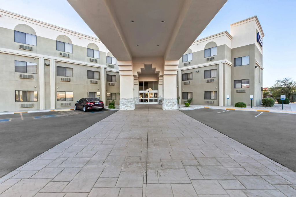 Comfort Inn & Suites Surprise Near Sun City West
