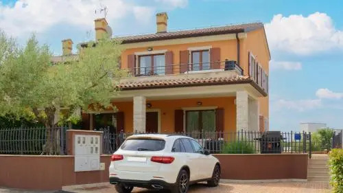 Apartment Enrico - Two Bedroom Apartment with Balcony