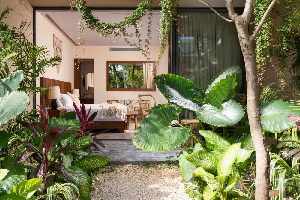 Bright Studio Apartment With Iconic Views Pool Access Garden Spa Gym