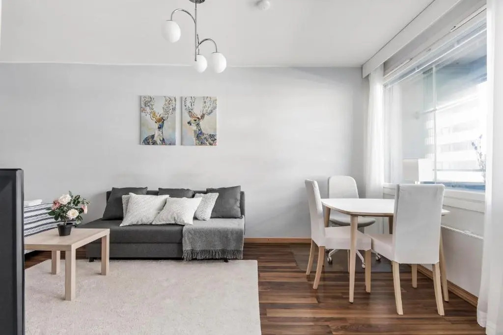 WeHost Modern and Elegant Studio for Four