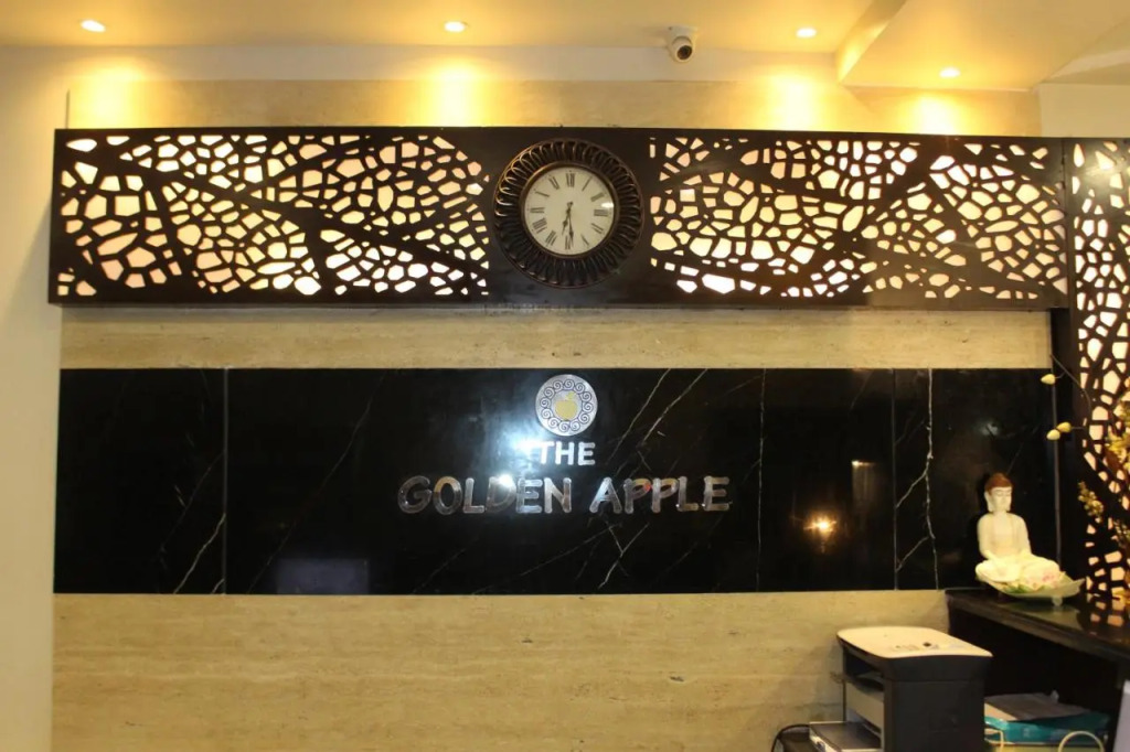 The Golden Apple