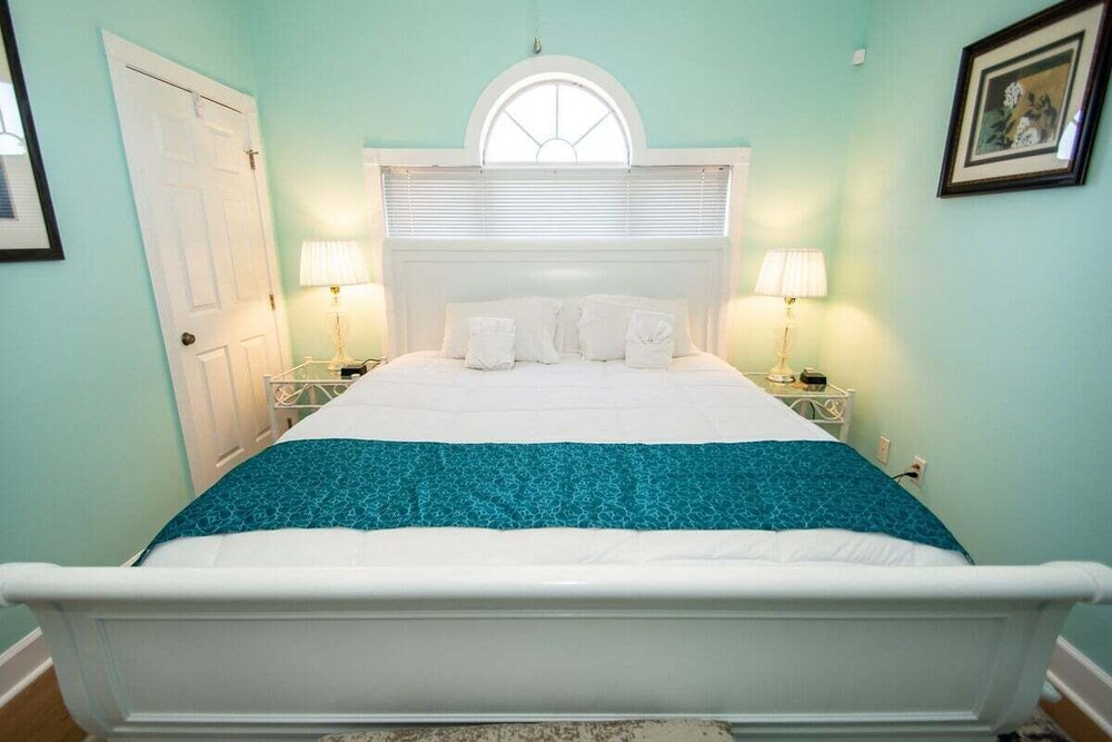 Magnolia Place 4789-103