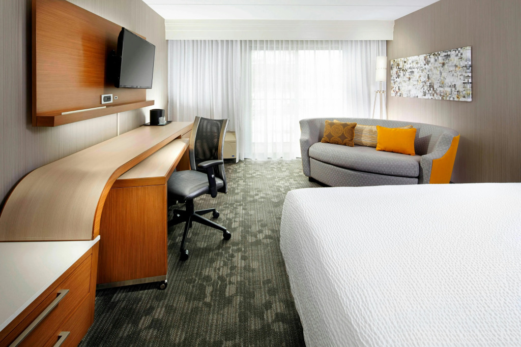 Courtyard by Marriott State College