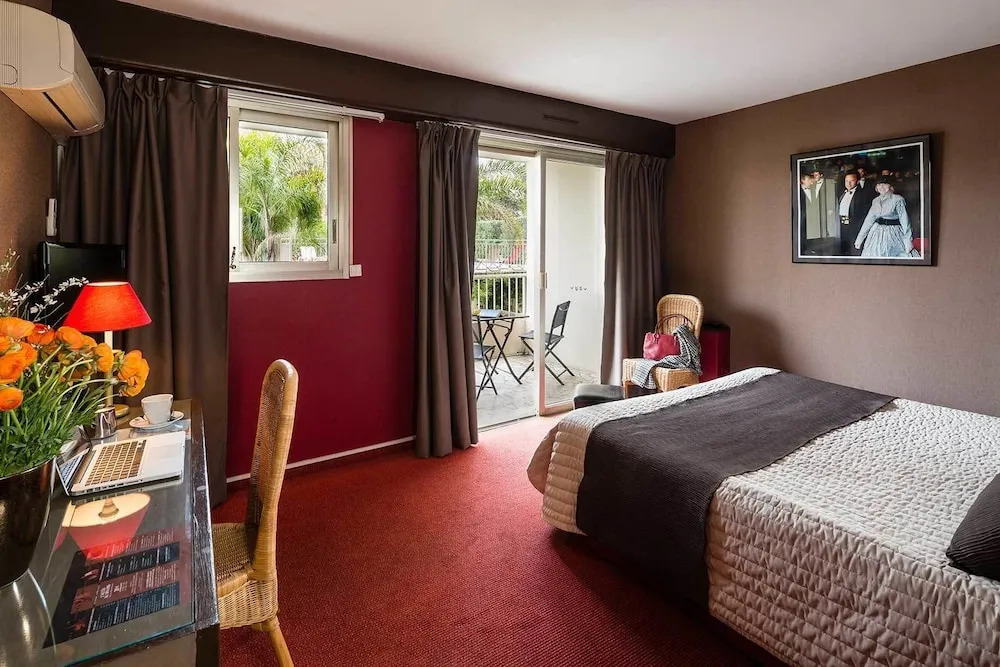Hotel Beausejour