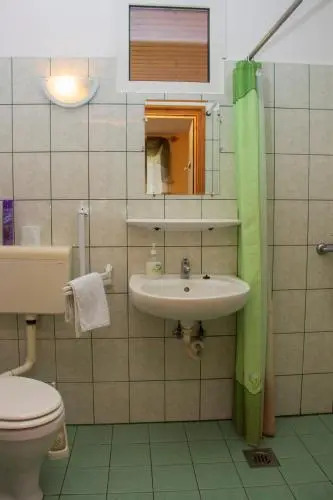 Lilaakác Panzió