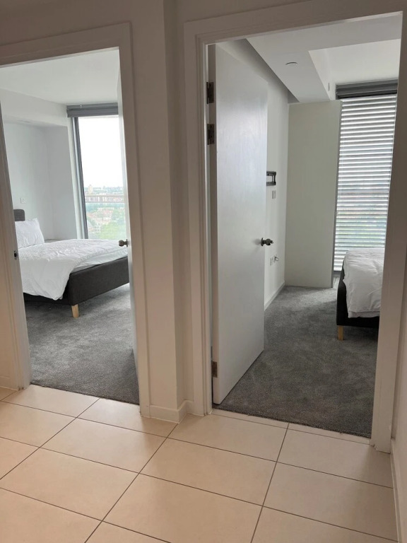 Delightfully Spacious Bright 2bedroom