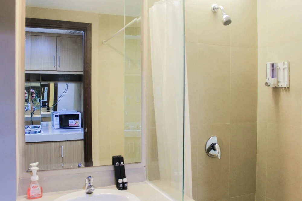 Direct Access to Shopping Mall Studio Apartment at U Residence