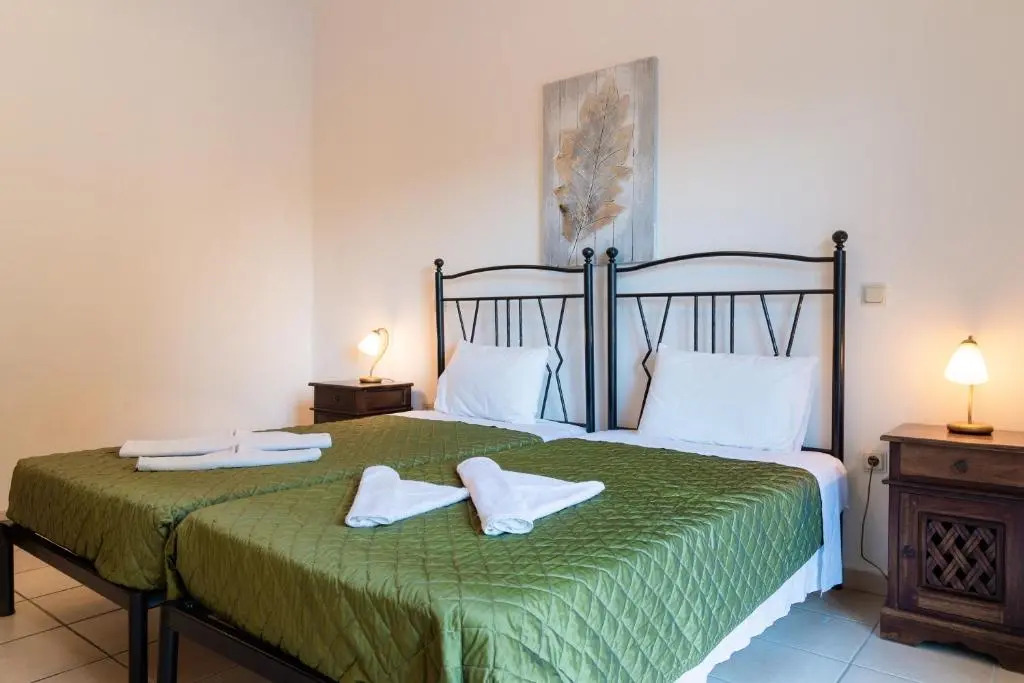 Villa Xanthe - Charming Holiday Villa with Private Heatable Pool in Kassiopi