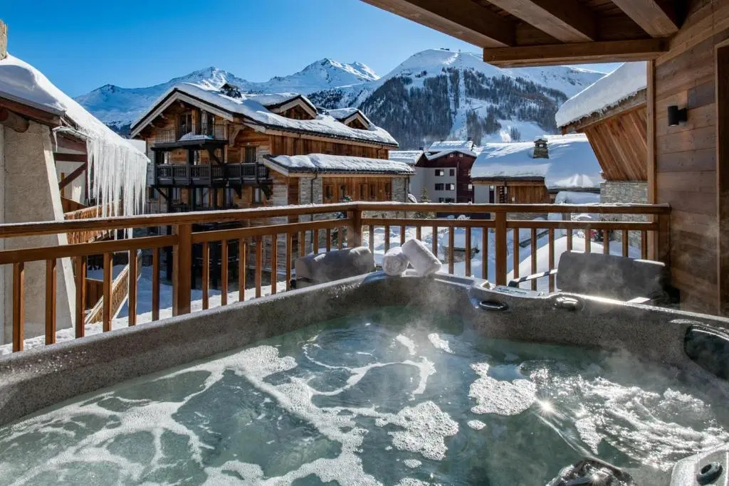 Alaska Lodge by Alpine Resorts