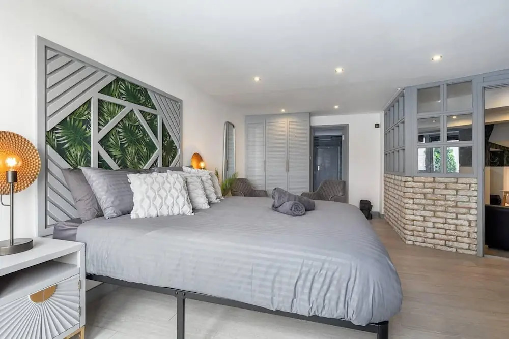 1-bed Flat in West London, Sleeps 2