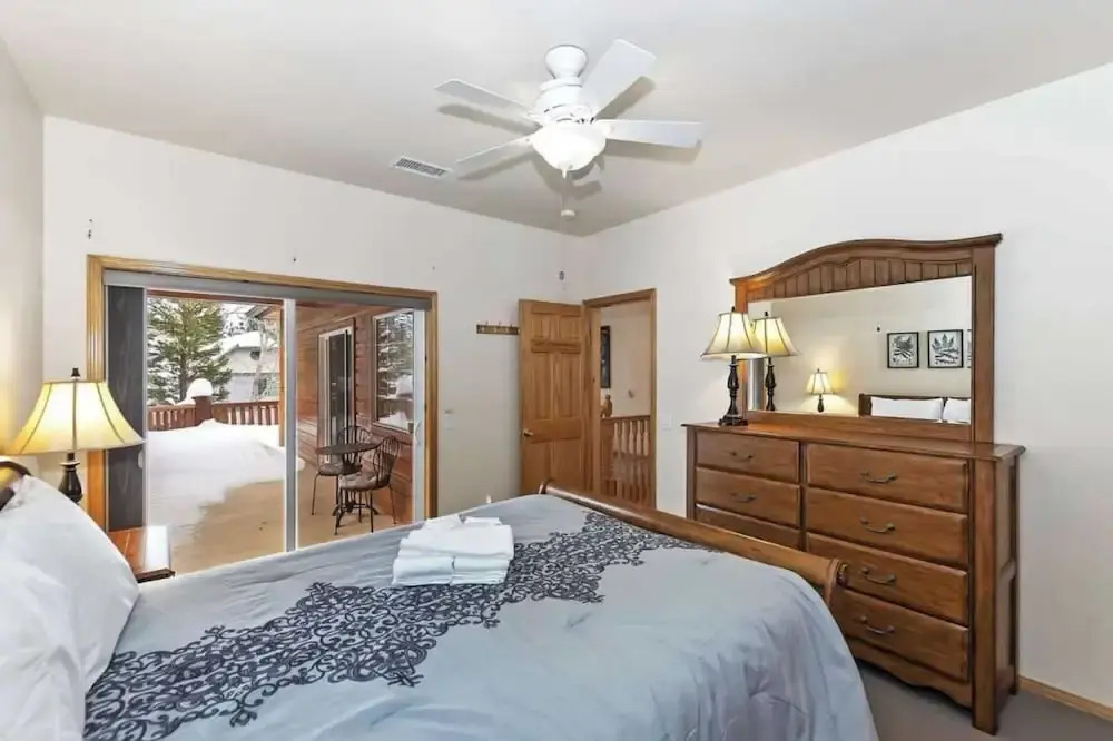 Zen Den by Avantstay Entertainers Home in Ideal Big Bear Location w/ Hot Tub