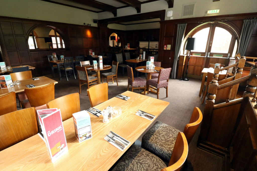 Premier Inn Croydon South (A212)