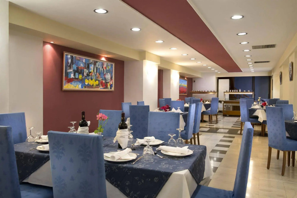 Angelika Pallas Hotel