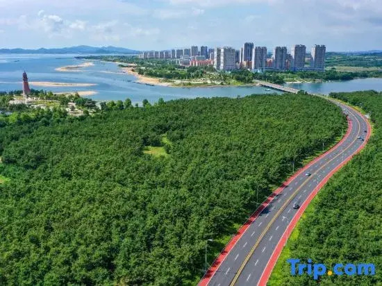 Jingxi Daojia Hotel (Rongcheng Downtown Cherry Lake Sports Park)