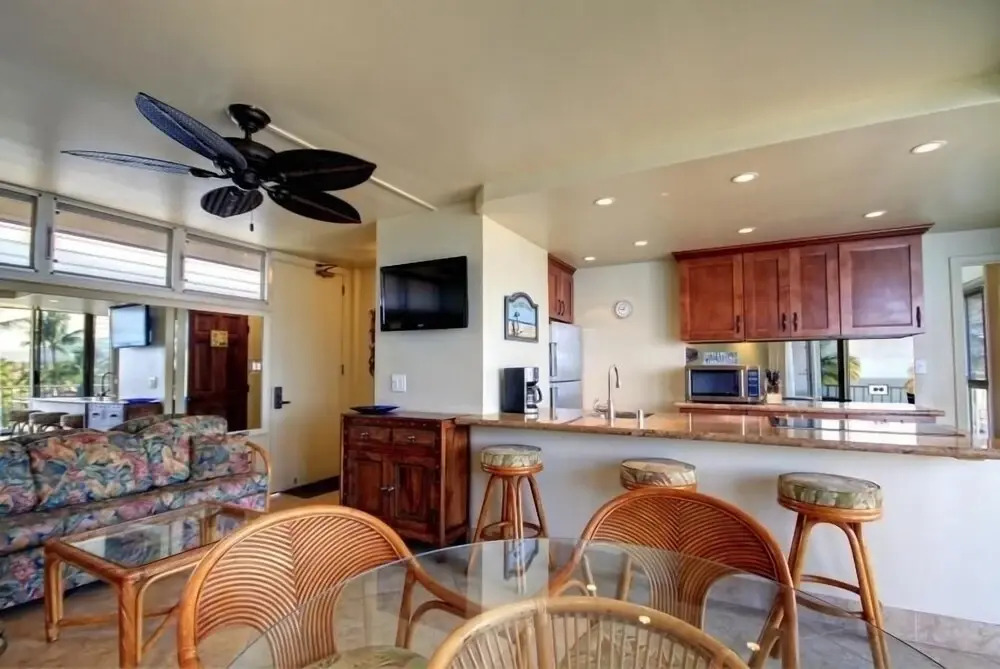 Kamaole Nalu, #604^ 2 Bedroom Condo by RedAwning