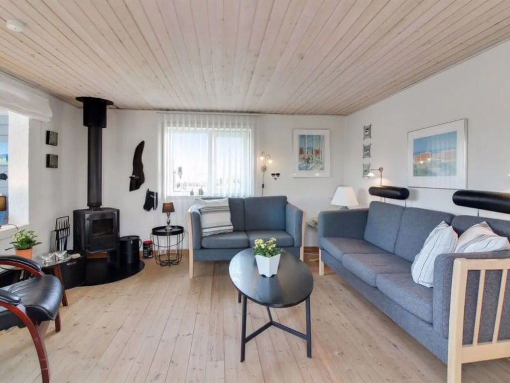 "Chayton" - 375m from the sea in NW Jutland