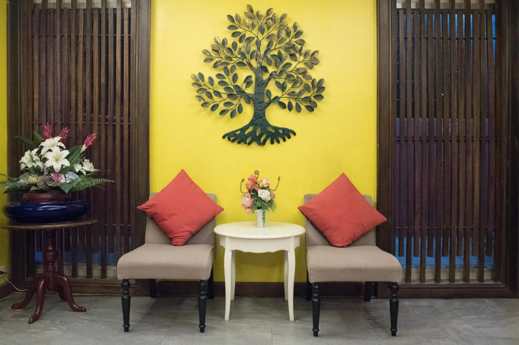 Ayothaya Riverside Hotel
