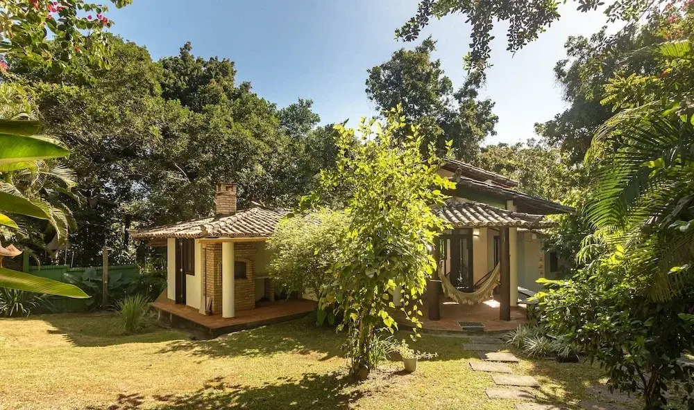 House w/ 3 Suites 400m From Mucuge Beach Mcg0006