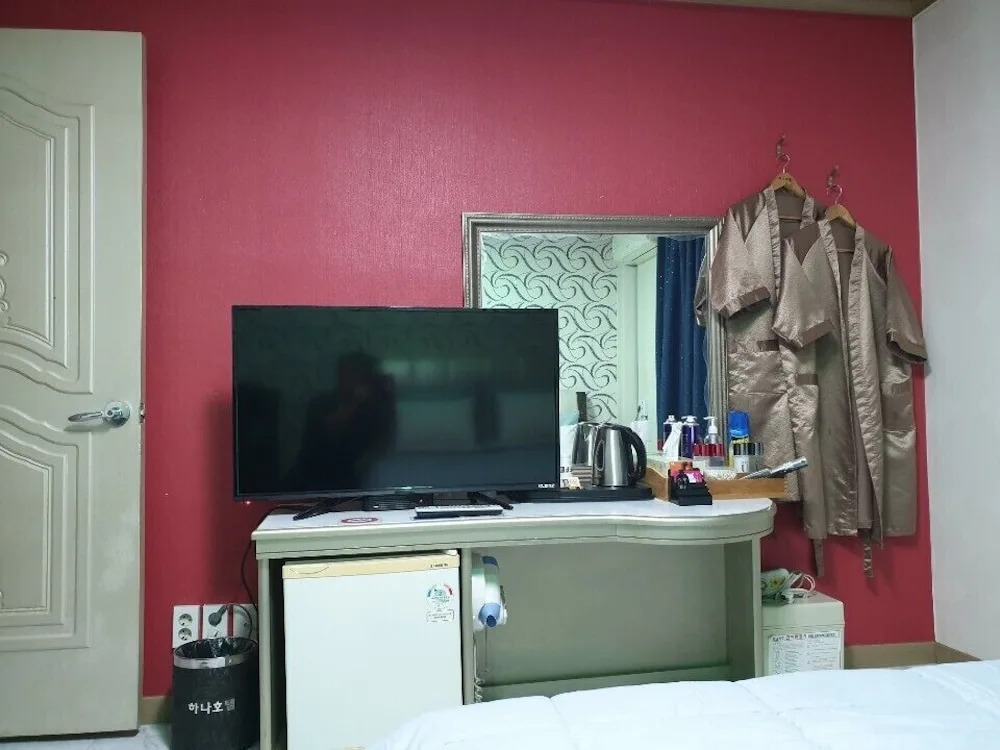 Hana Motel
