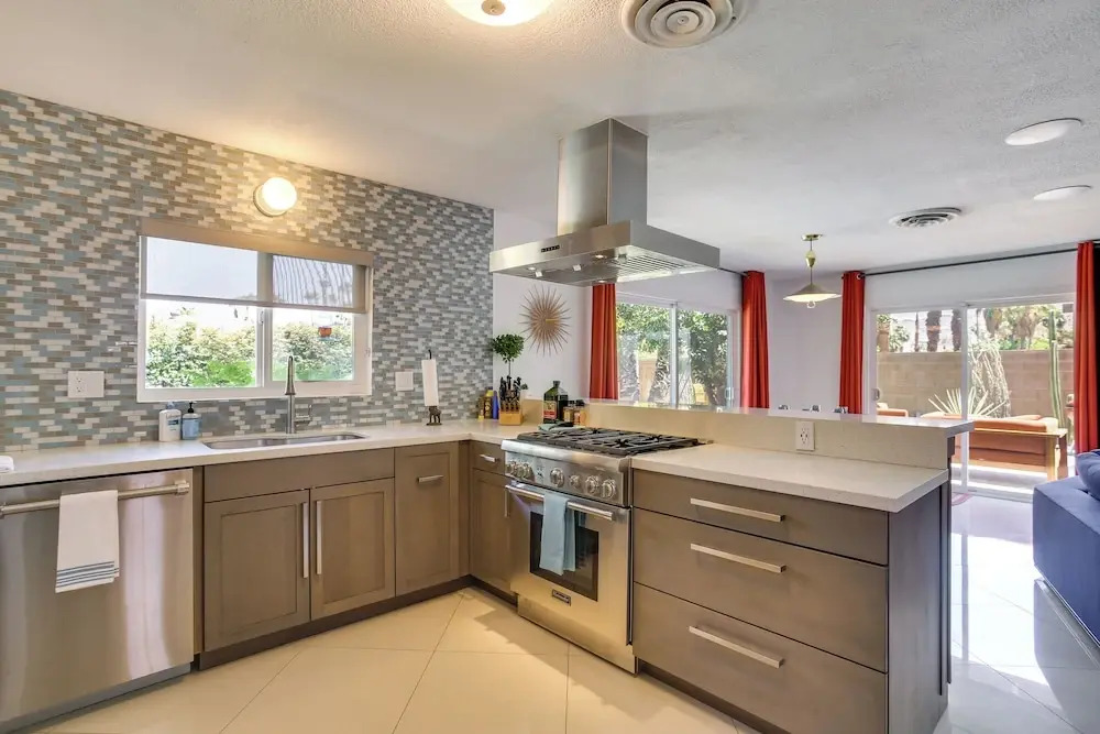 Funky Palm Springs Paradise Near Golf Courses