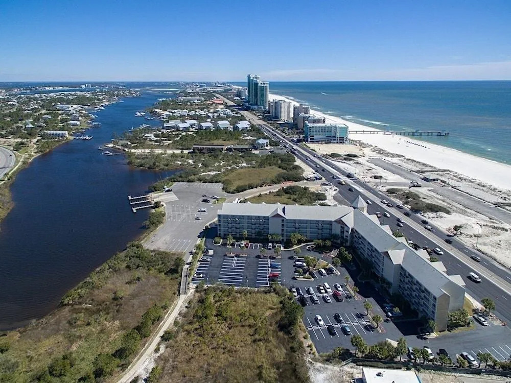 Breezy Gulf-View Unit #209 - 2 Br Condo