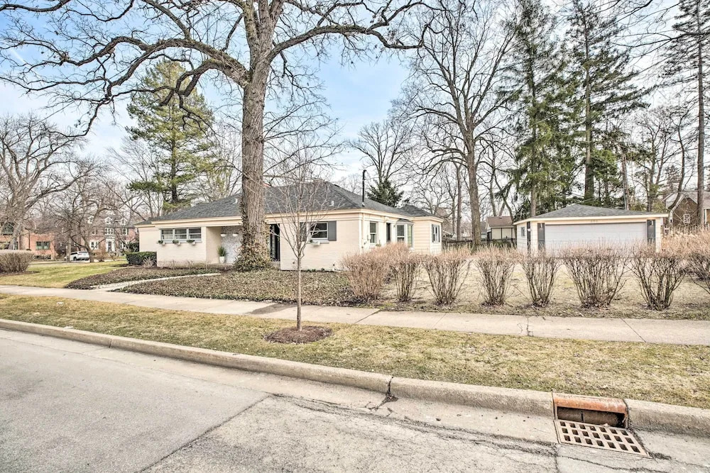Home w/ Office + Yard: 25 Mi to Downtown Chicago!
