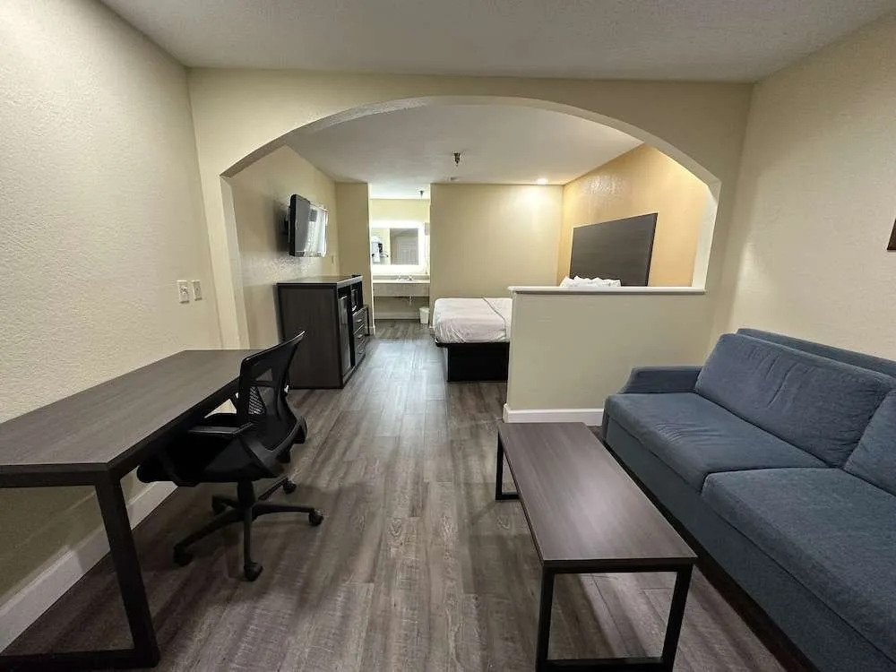 Comfort Inn Brookhollow