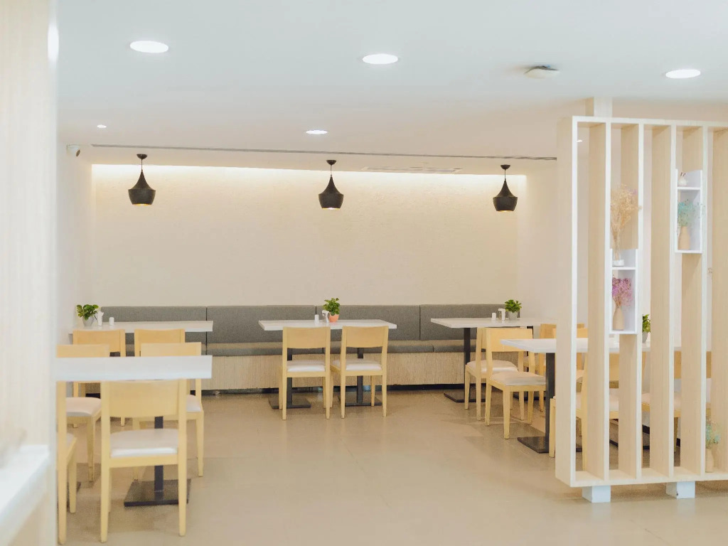Yi Ting Hotel (Shenzhen Xixiang Bus Station)