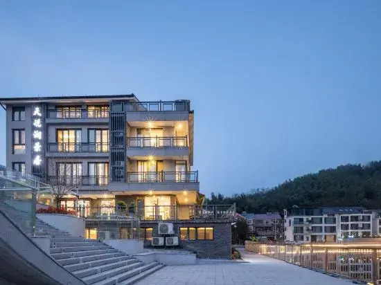 Tianyue Lake homestay