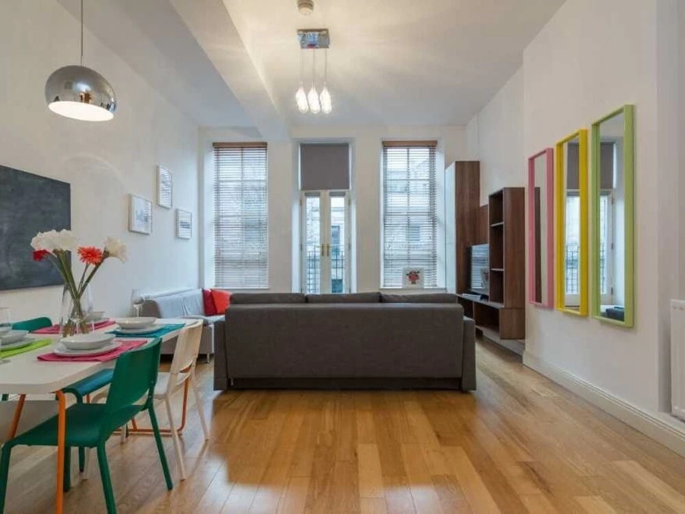2 Fitzrovia