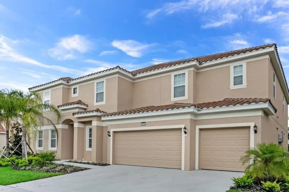 6028bod 14 Bedroom Home
