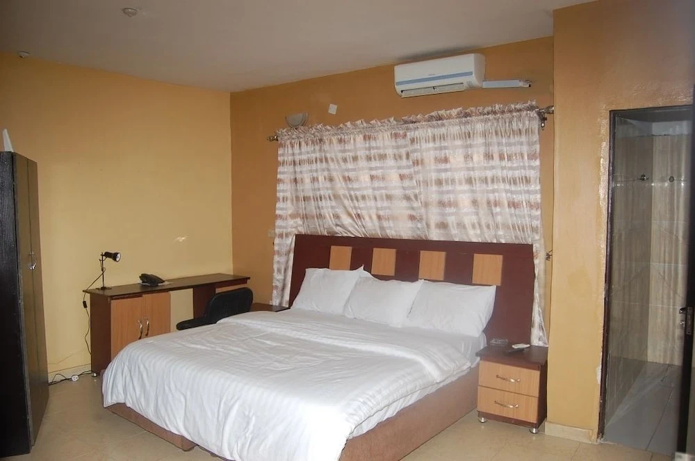 Bella Rose Hotel