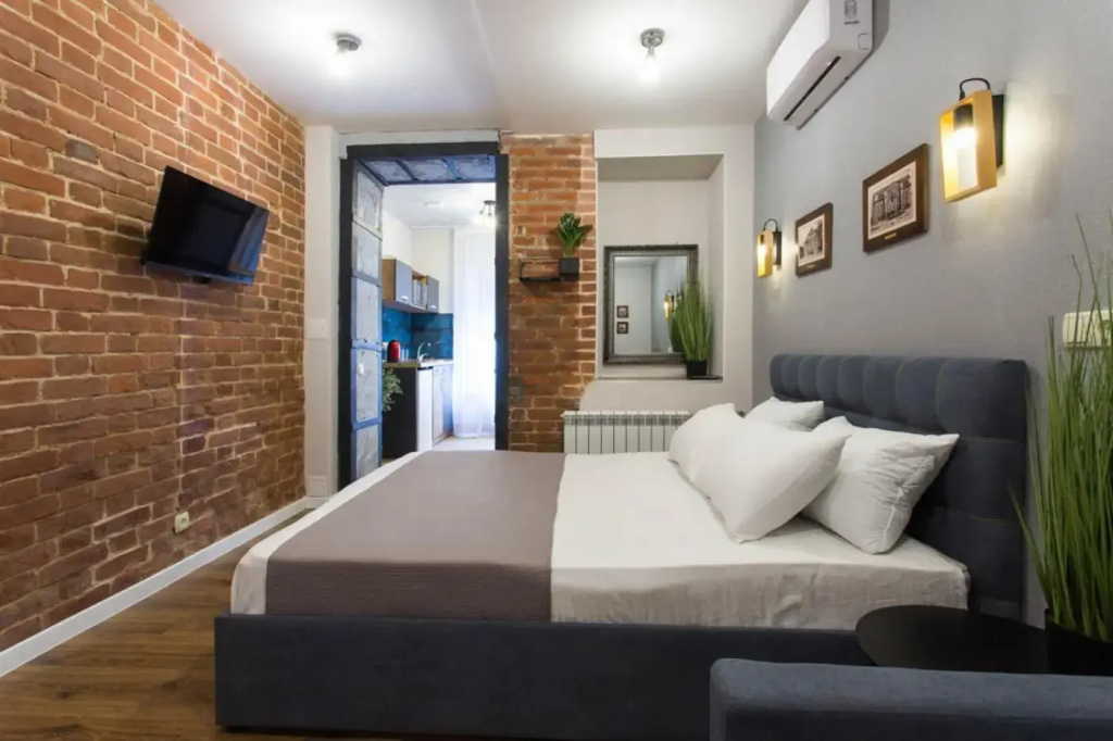 Cozy apartment in the Center - Podilskyi lane 7