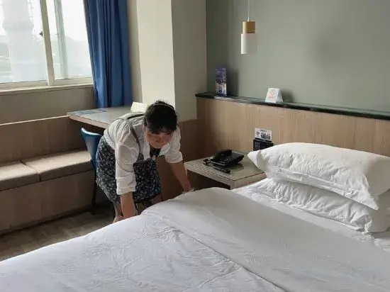 Taizhou Nais Lizhi Hotel (Jinqing Branch)