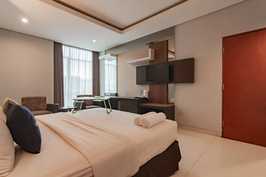 Urbanview Hotel Newton Riau Bandung by RedDoorz