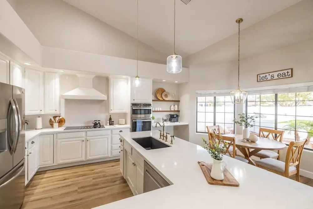 Gilbert Willow Tree 4 Bedroom Home by Redawning