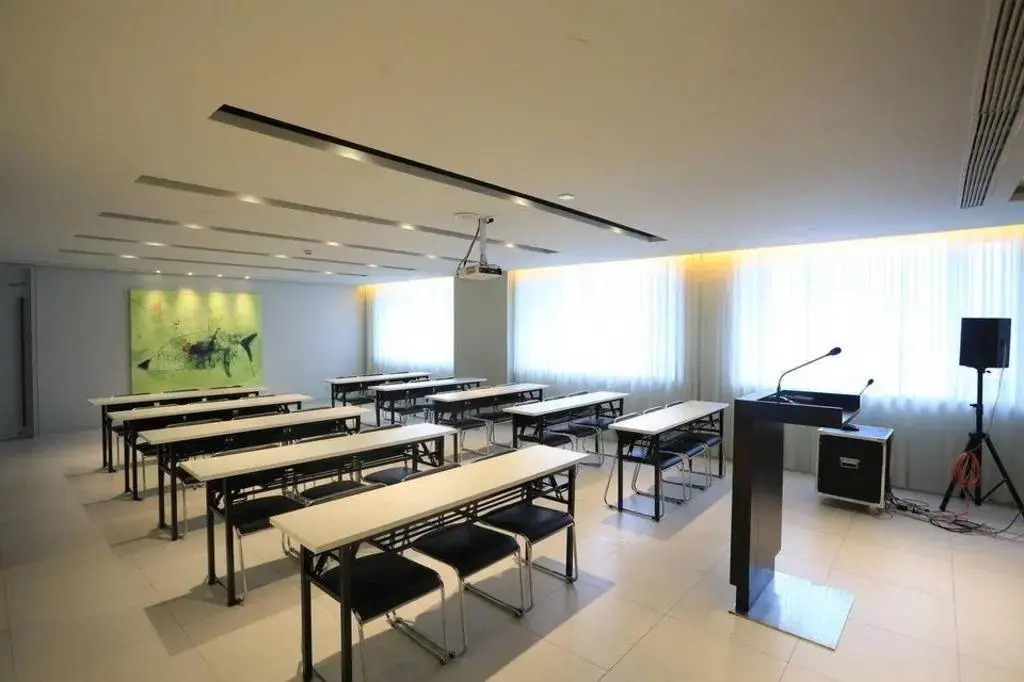 Jinjiang Inn Select Chongqing Railway Station Yangtze River View Branch