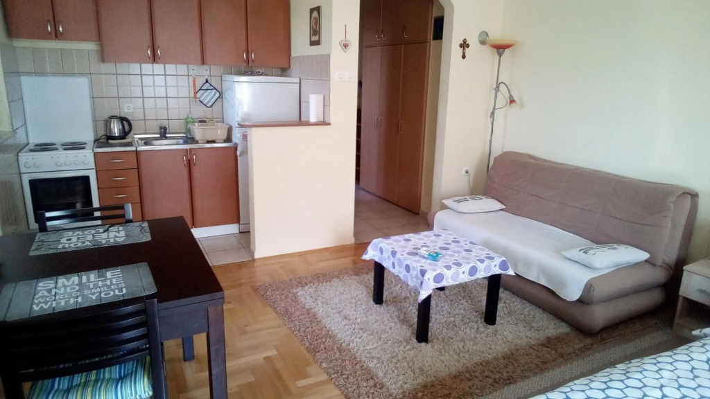 Apartment 3M