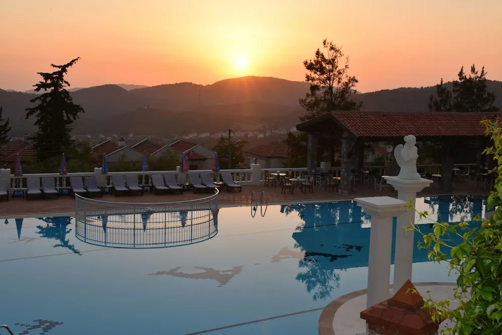 Artemisia Royal Park Club Hotel