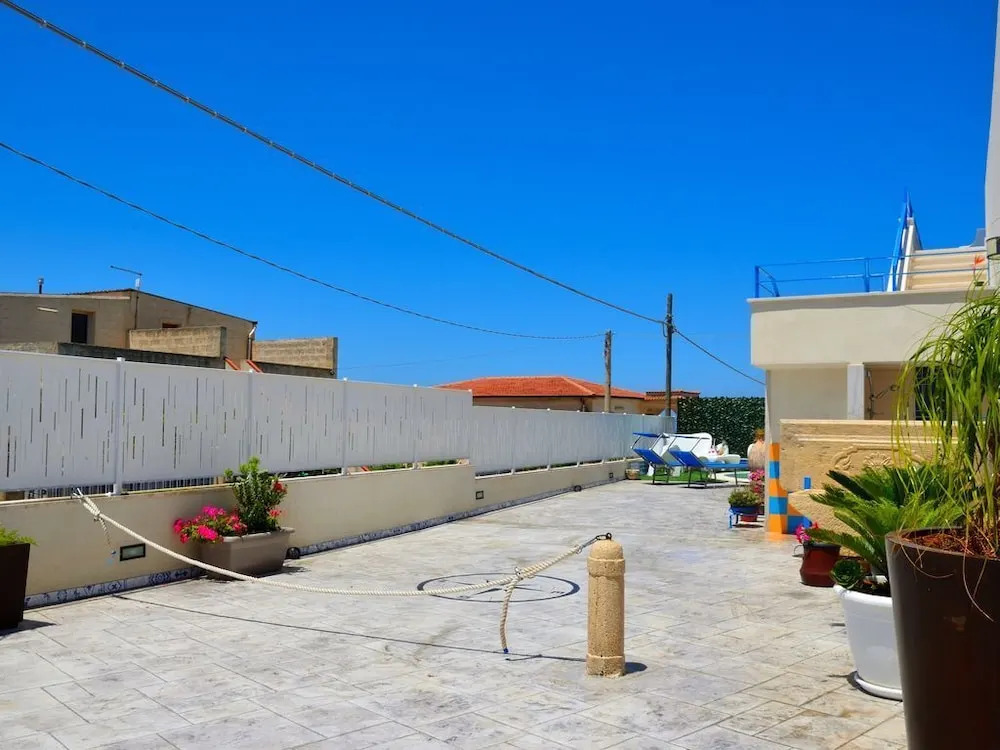 Villa con piscina Alcamo Marina