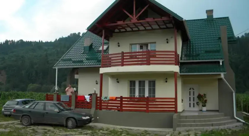 Casa cu Povesti Frumosu - Bucovina