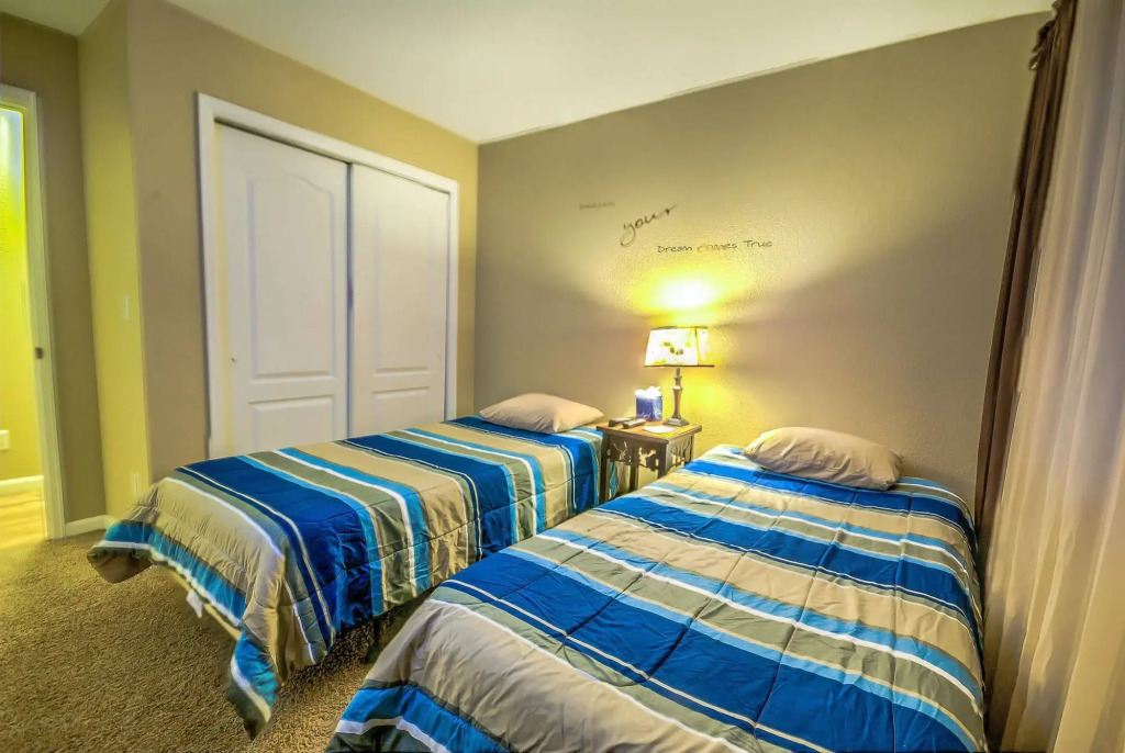 The Villas At Walton Creek by Retreatia