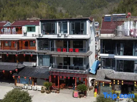 Mountainside famous accommodation