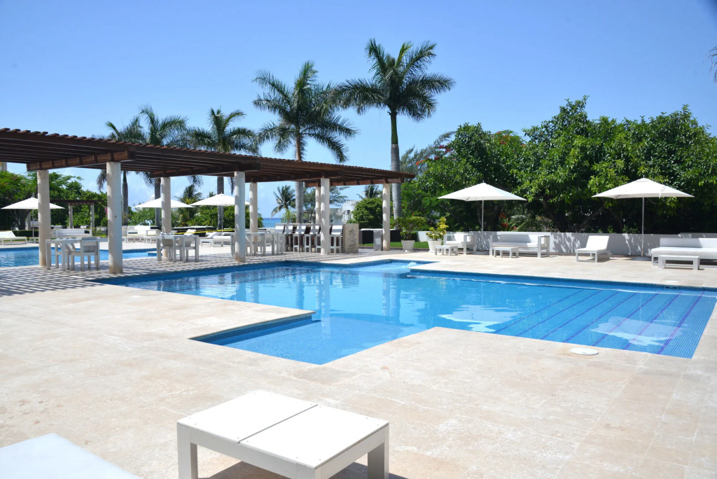 Magia Beachside Condo