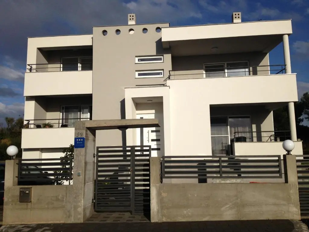 Apartments Miočić