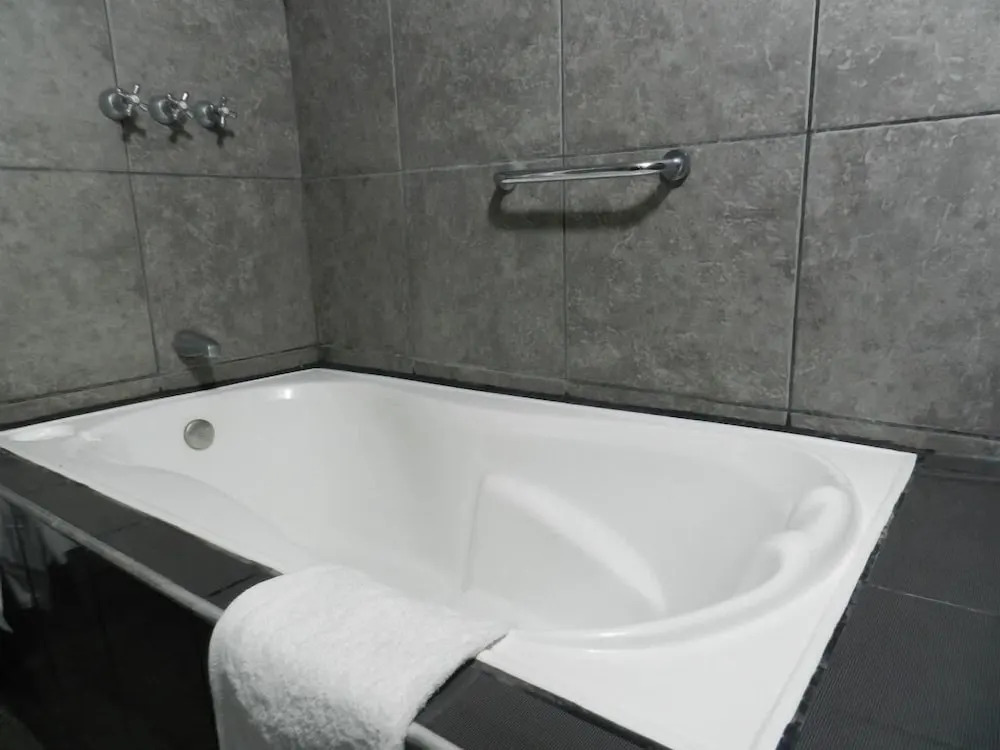 Holiday Suites